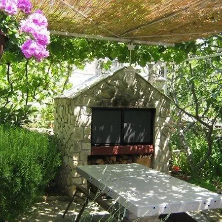 In With Sea View, Terrace, Air Conditioning, Wi-fi Apartment *