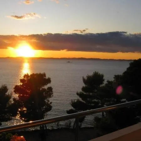 In With Sea View, Terrace, Air Conditioning, Wi-fi *