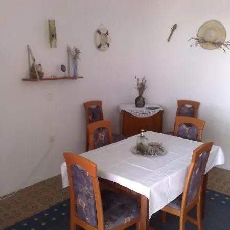 In With Sea View, Terrace, Air Conditioning, Wi-fi Apartment *